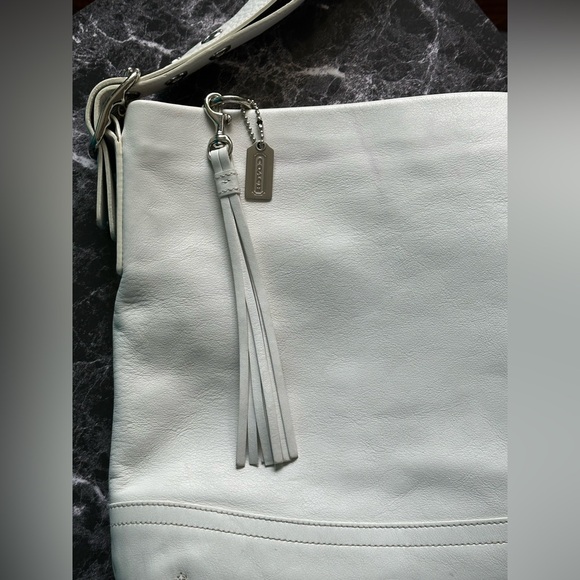 Coach Vintage Y2K SoHo Slim Duffle Legacy White Leather Shoulder Crossbody Bag - Picture 11 of 14